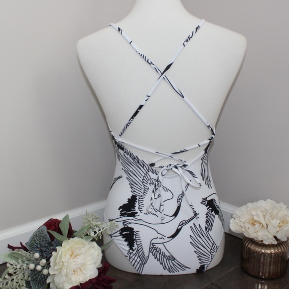 Crane Print Lace Up Back Swimsuit - Picture 6 of 7